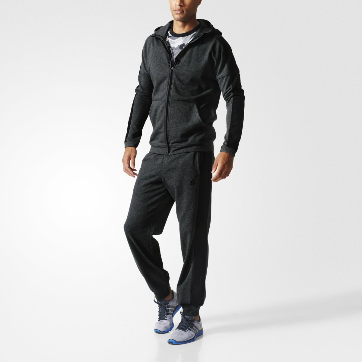 Красный спортивный костюм мужской