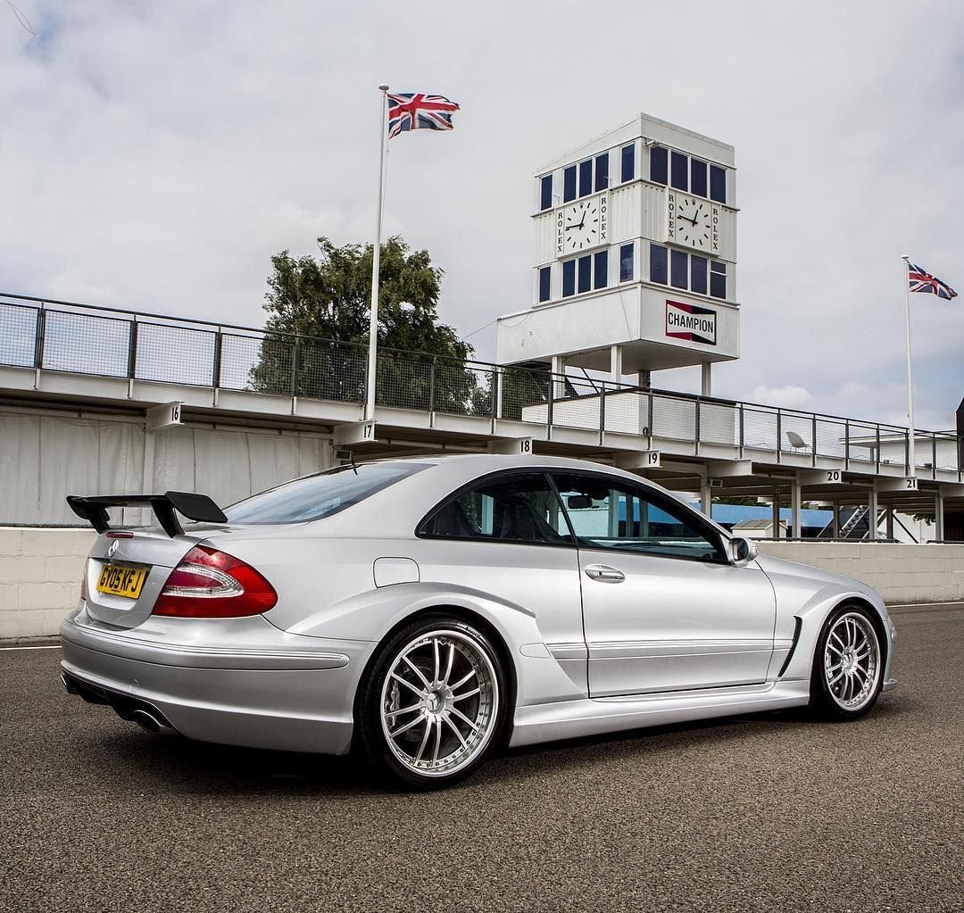 Мерседес CLK DTM AMG
