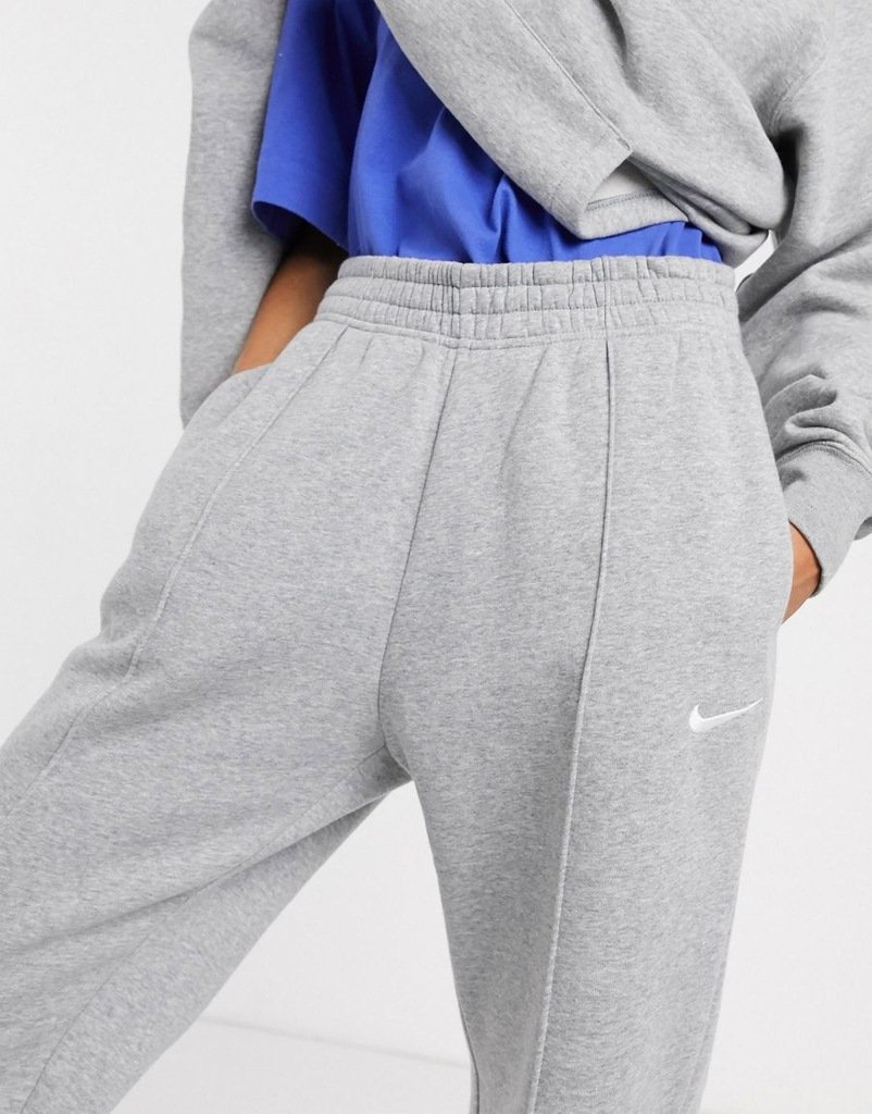 Джоггеры Oversized Nike