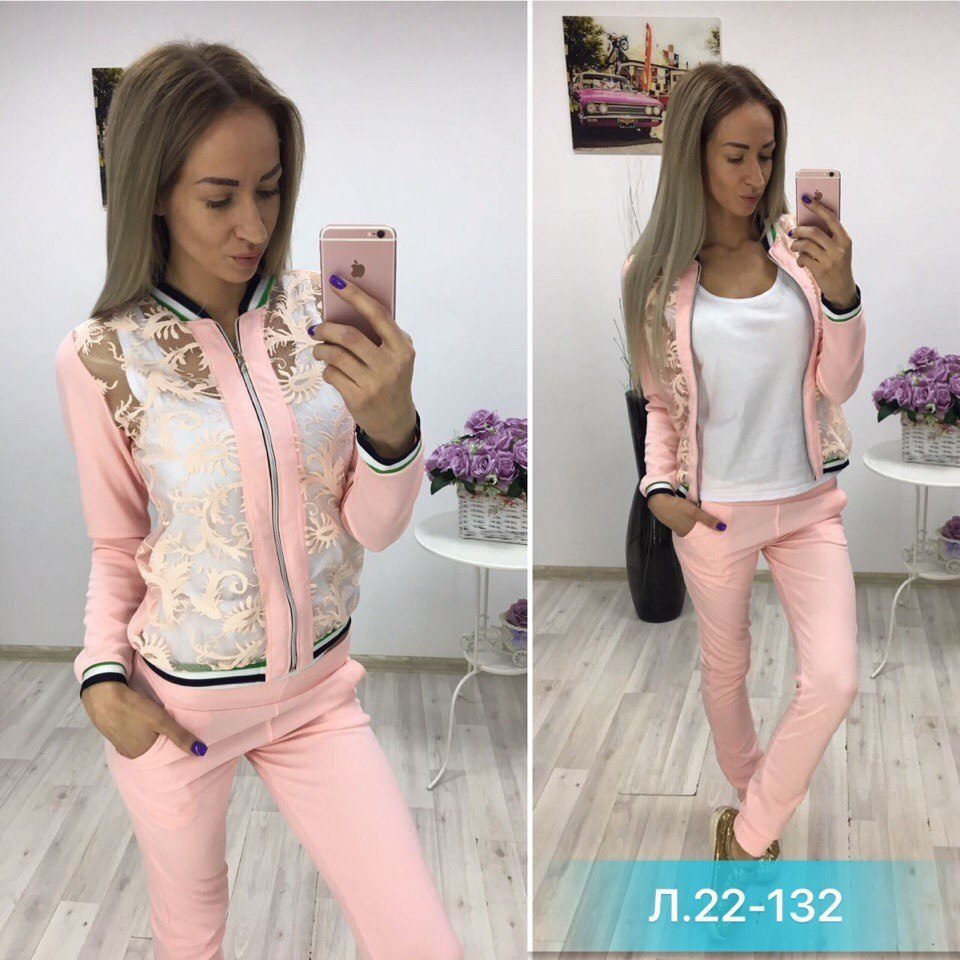 Спортивный костюм с кружевом