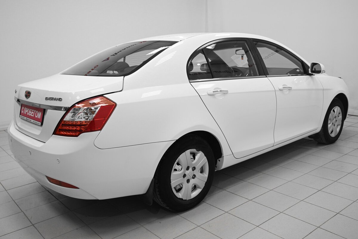 Geely Emgrand ec7 белый