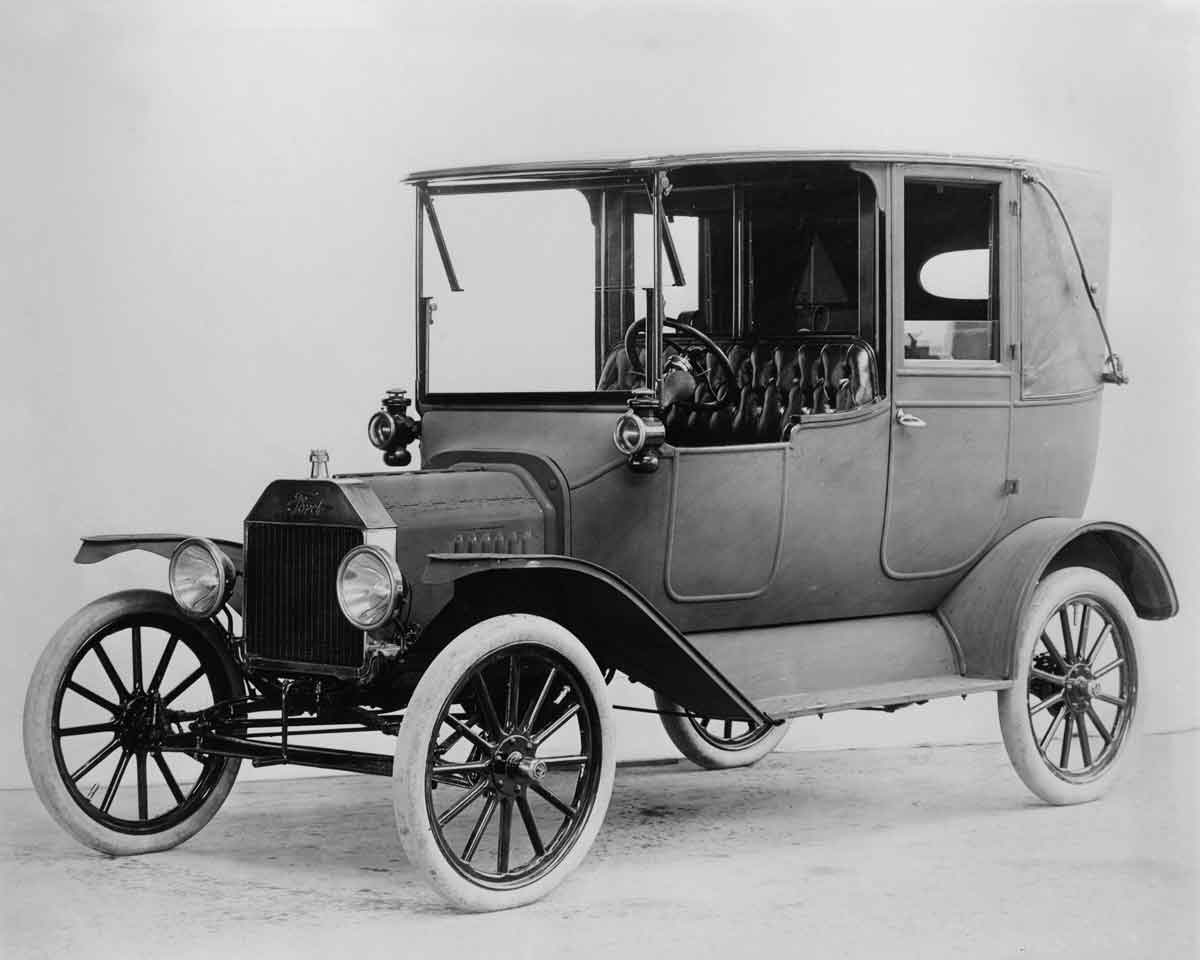Машинки 19 века. Форд модель т 1908. Ford model t 1915. Двигатель Форд т 1908.