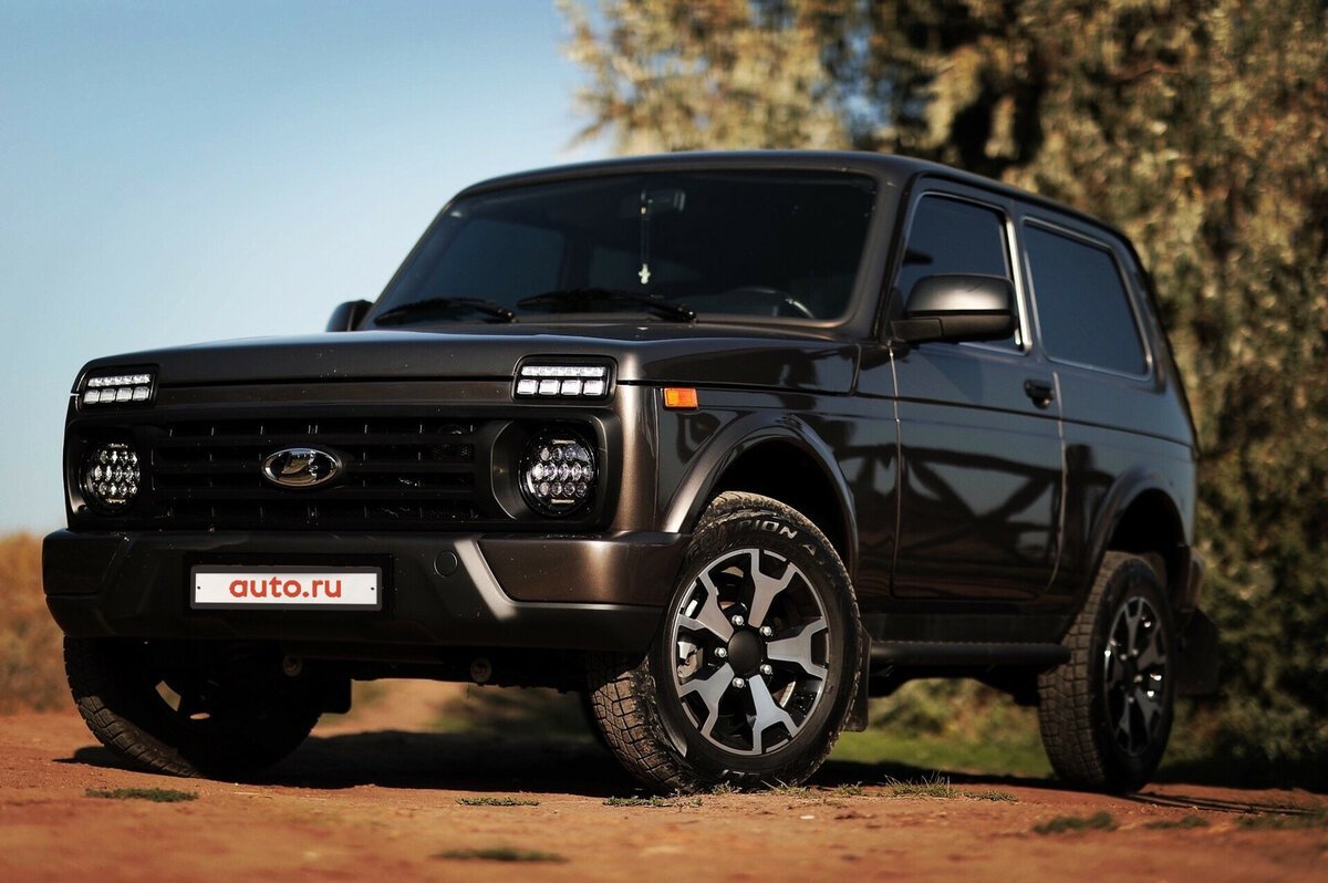 Машина Нива Урбан