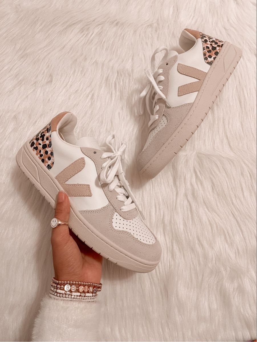 Nike Air Force 1 Sage Light Beige