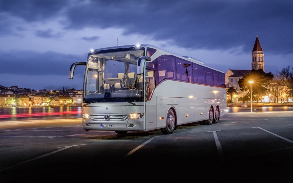 Автобус Мерседес Бенц о350