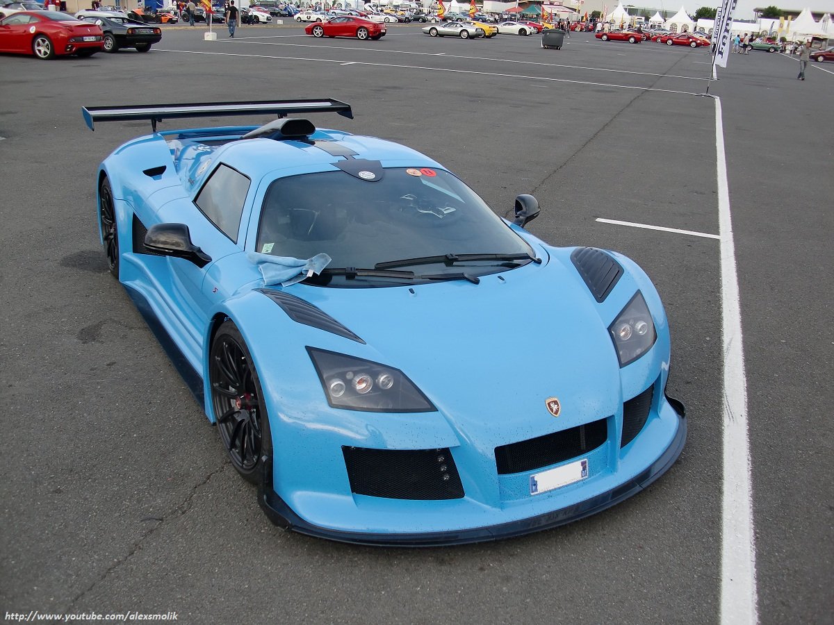 Apollo Sport car