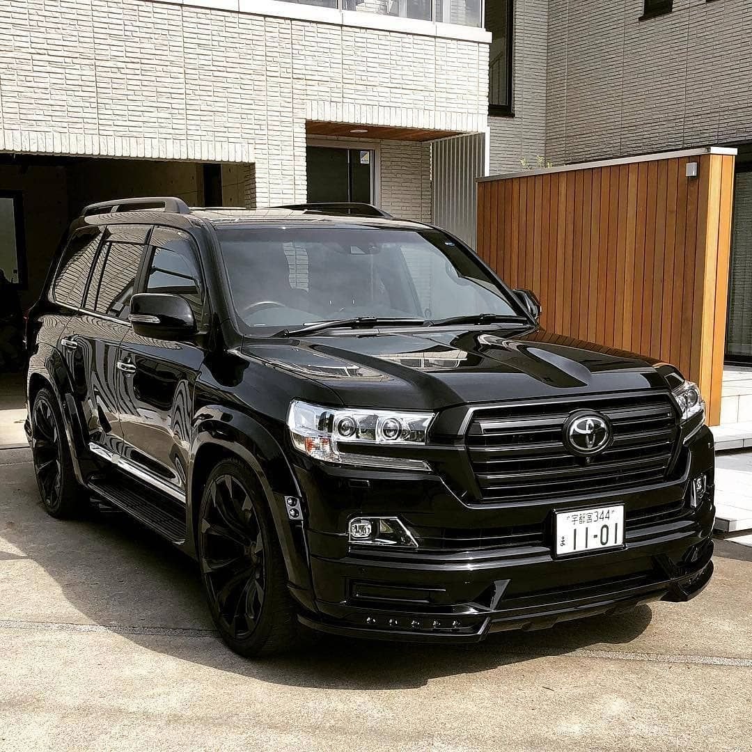 Toyota Land Cruiser 200 Tuning