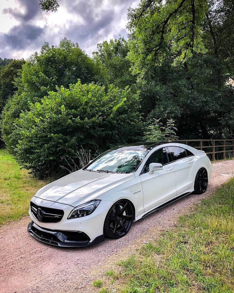 Mercedes Benz CLS 63 AMG