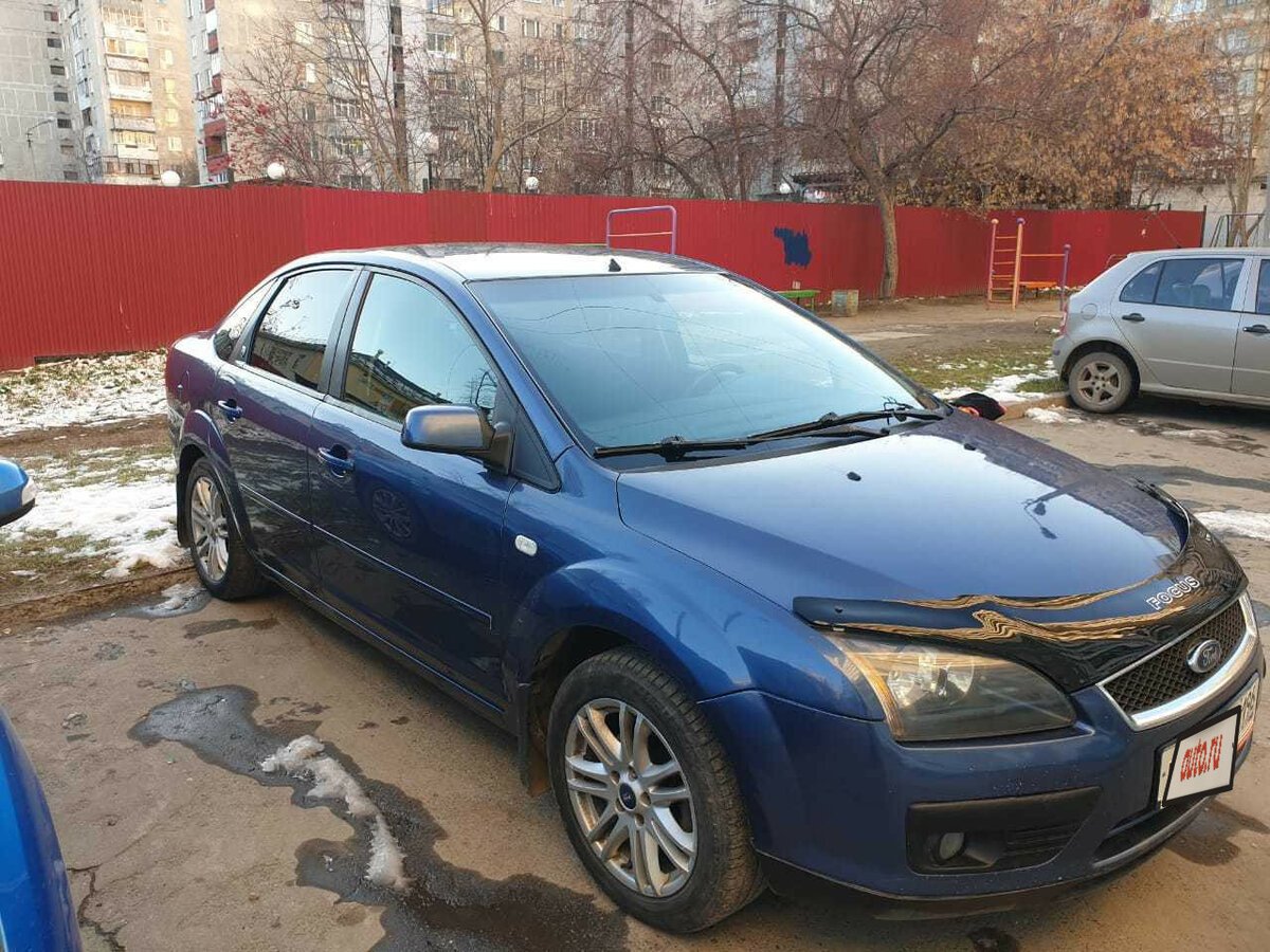 Ford Focus 2 седан синий