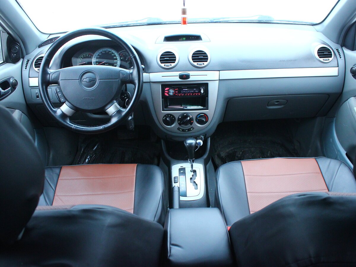 Шевроле Лачетти хэтчбек 1.6 автомат