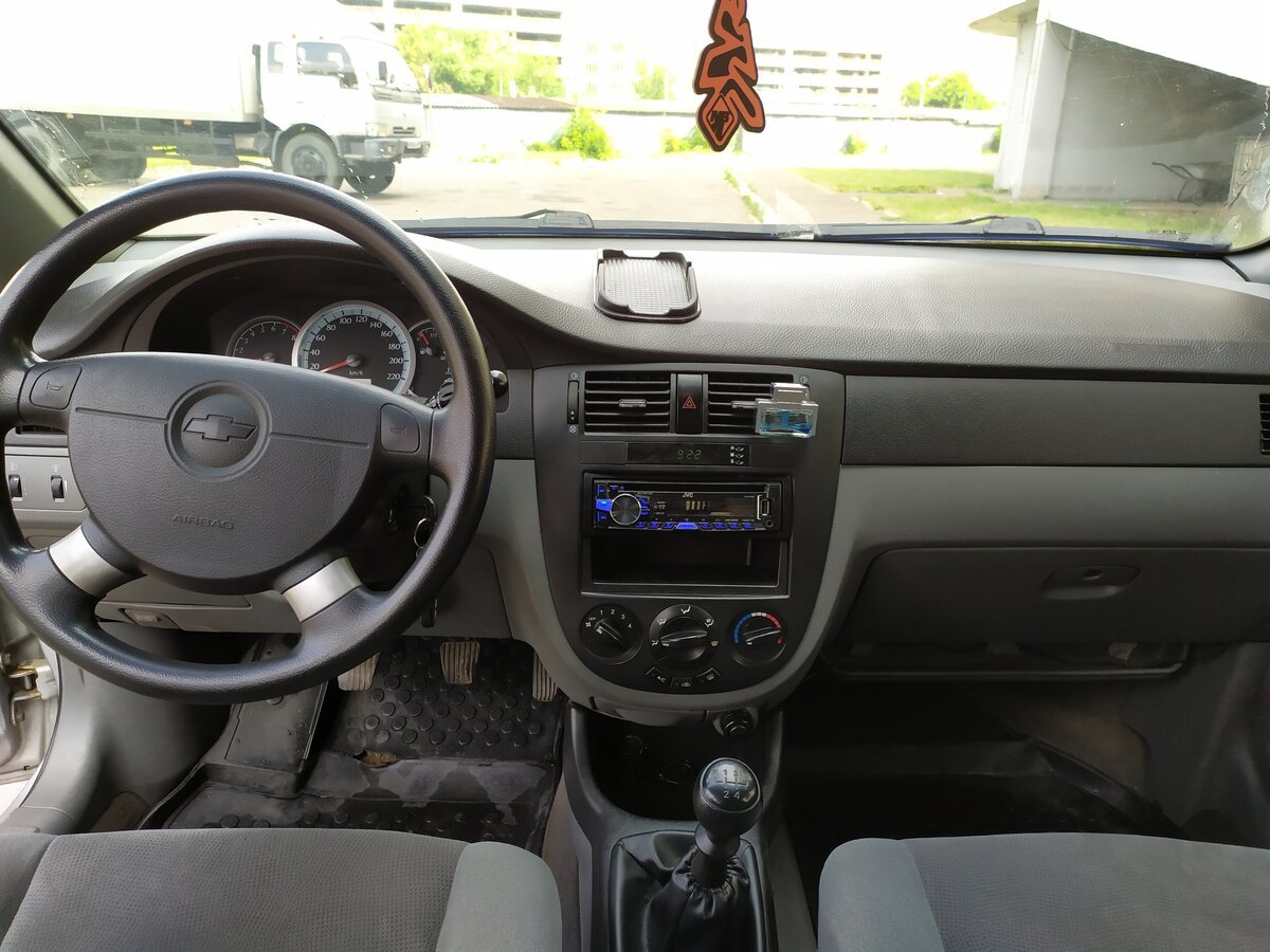Chevrolet Lacetti 2007 седан салон