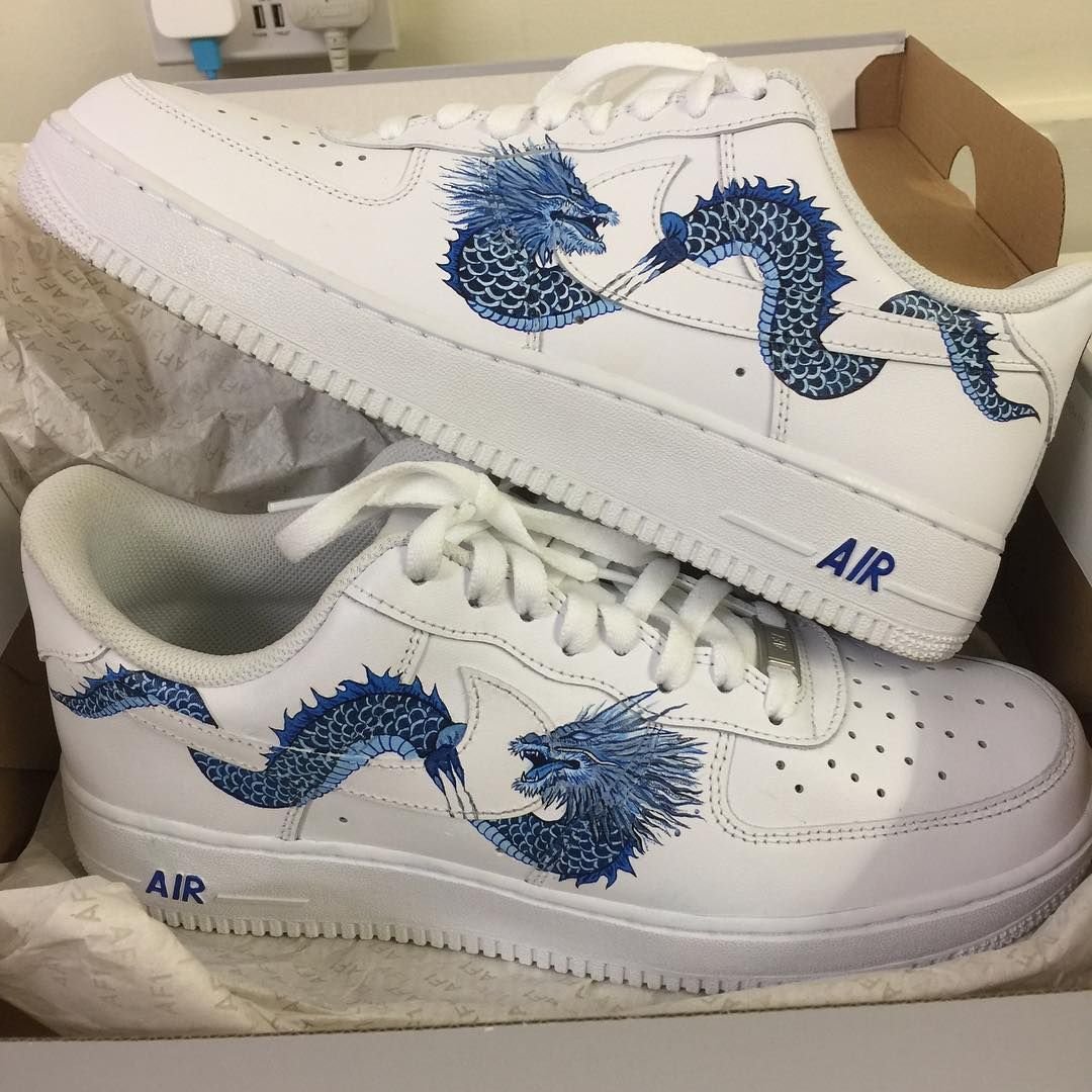 Кастомные Nike Air Force 1 дракон