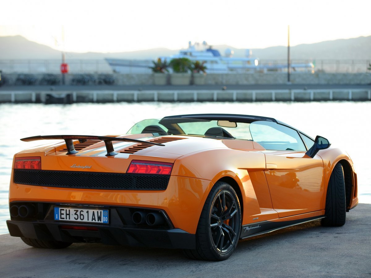 Lamborghini Gallardo LP 570-4 Spyder Performante 2012