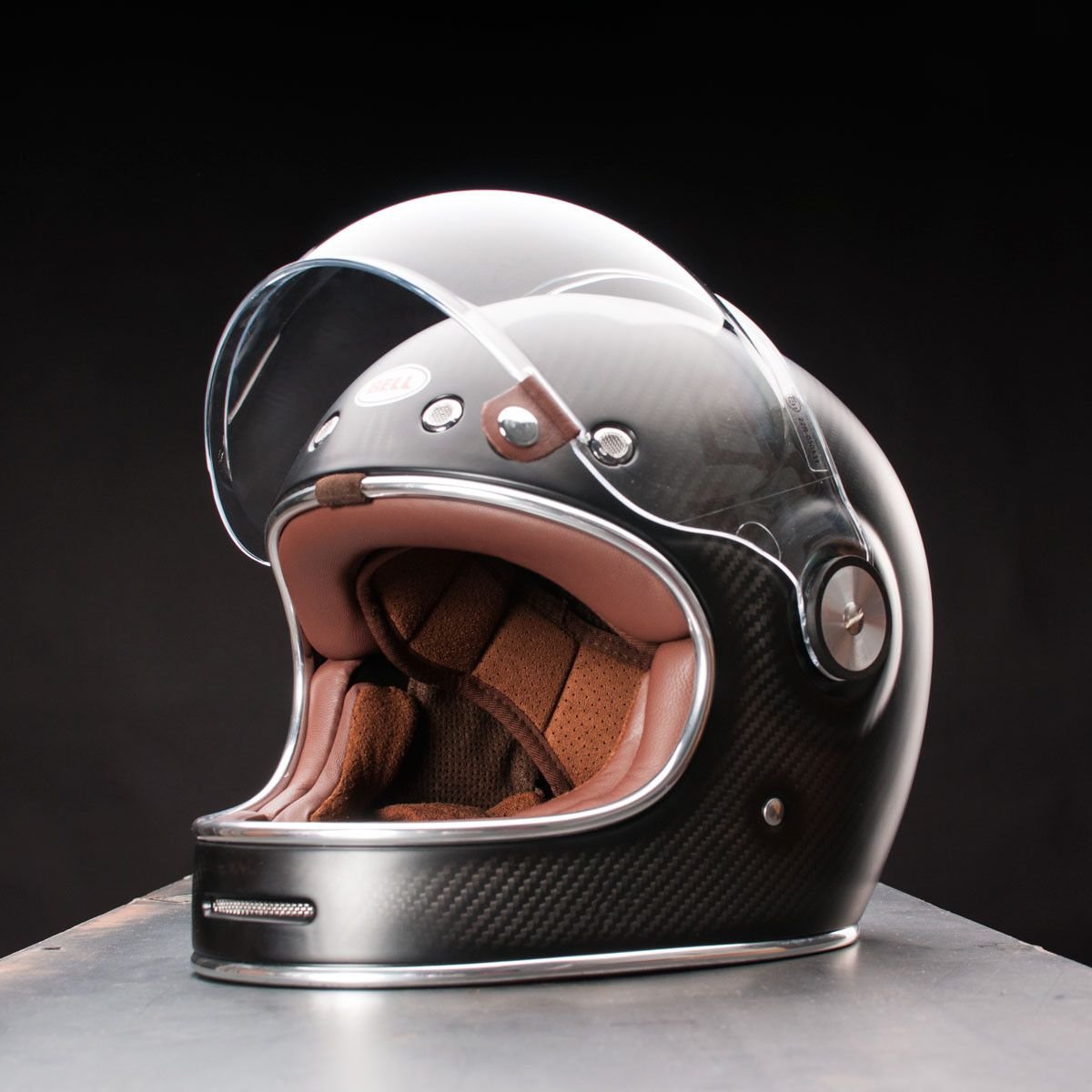 Шлем мотоциклетный Bell карбон
