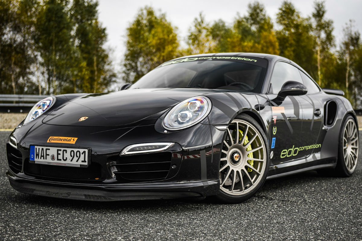 Порше 911 турбо 2