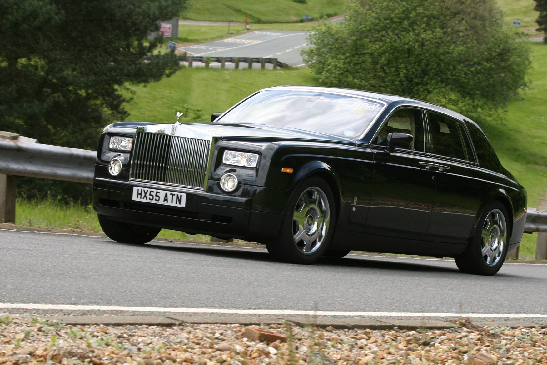 Старые роллс. Роллс Ройс Фантом. Роллс Ройс 2003. Роллс Ройс Фантом 2003. Rolls Royce Phantom 1970.