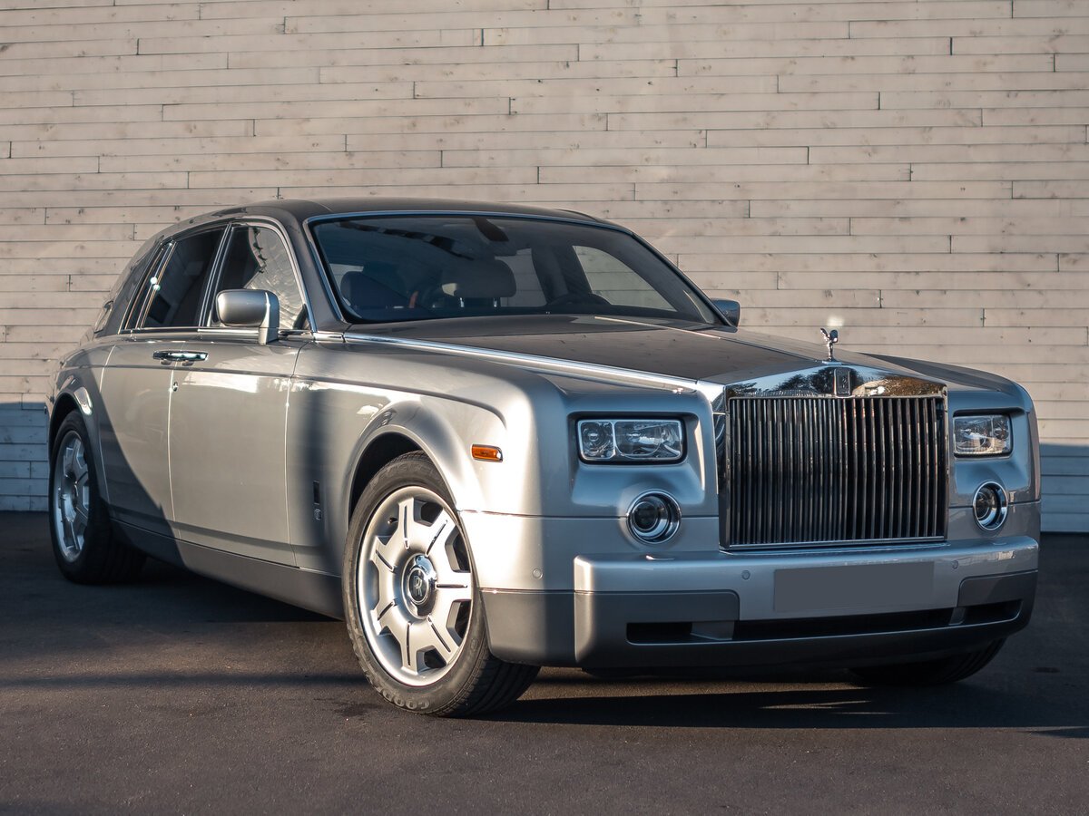 Старые роллс. Rolls Royce Phantom 2004. Rolls-Royce Phantom (VII). Rolls Royce Phantom 7. Rolls Royce Phantom старый.