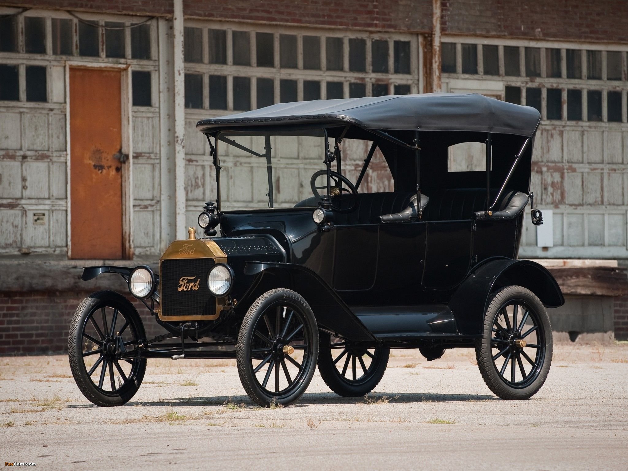 Первая машина форд. 1908—1927 Форд модель т. Форд т 1927.