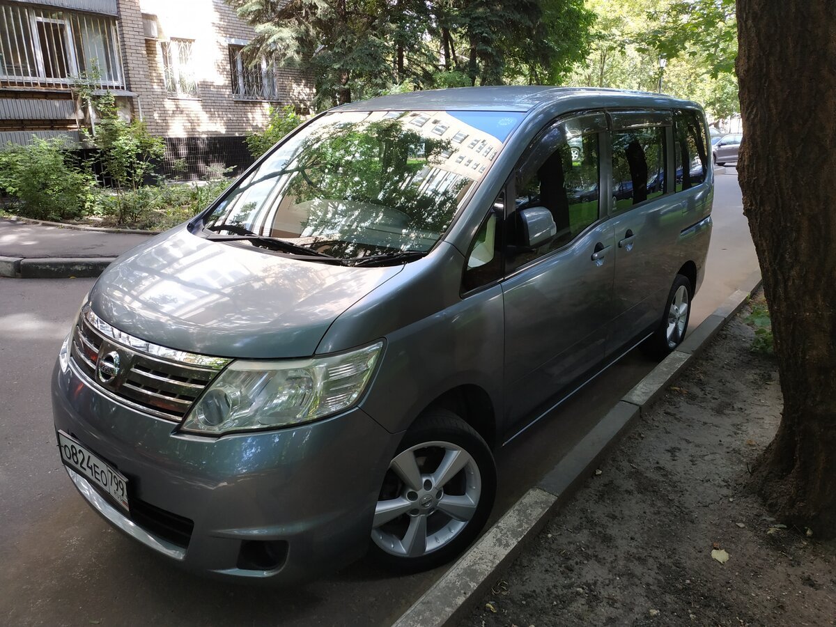 Nissan Serena c25 2008