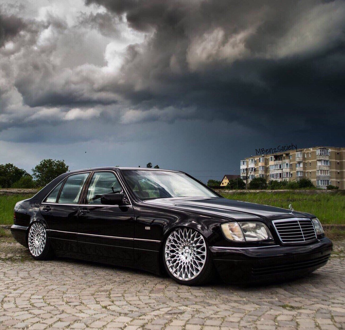 Mercedes-Benz w140