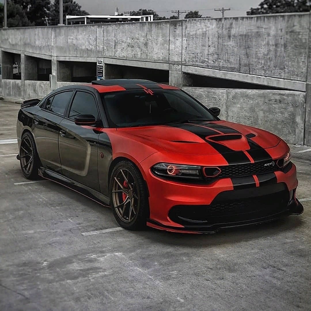 Dodge Charger srt8 Hellcat
