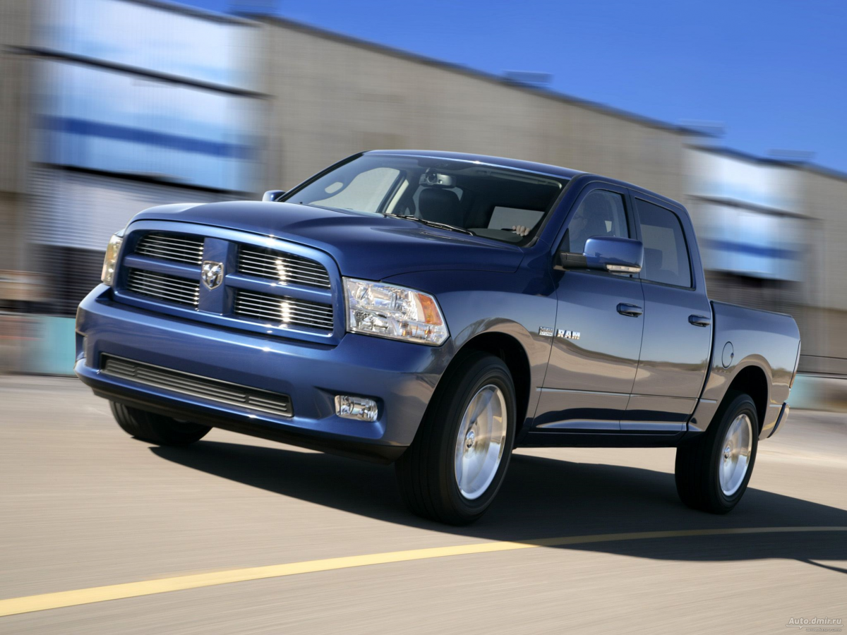 Dodge Ram 1500 Sport (Crew Cab).