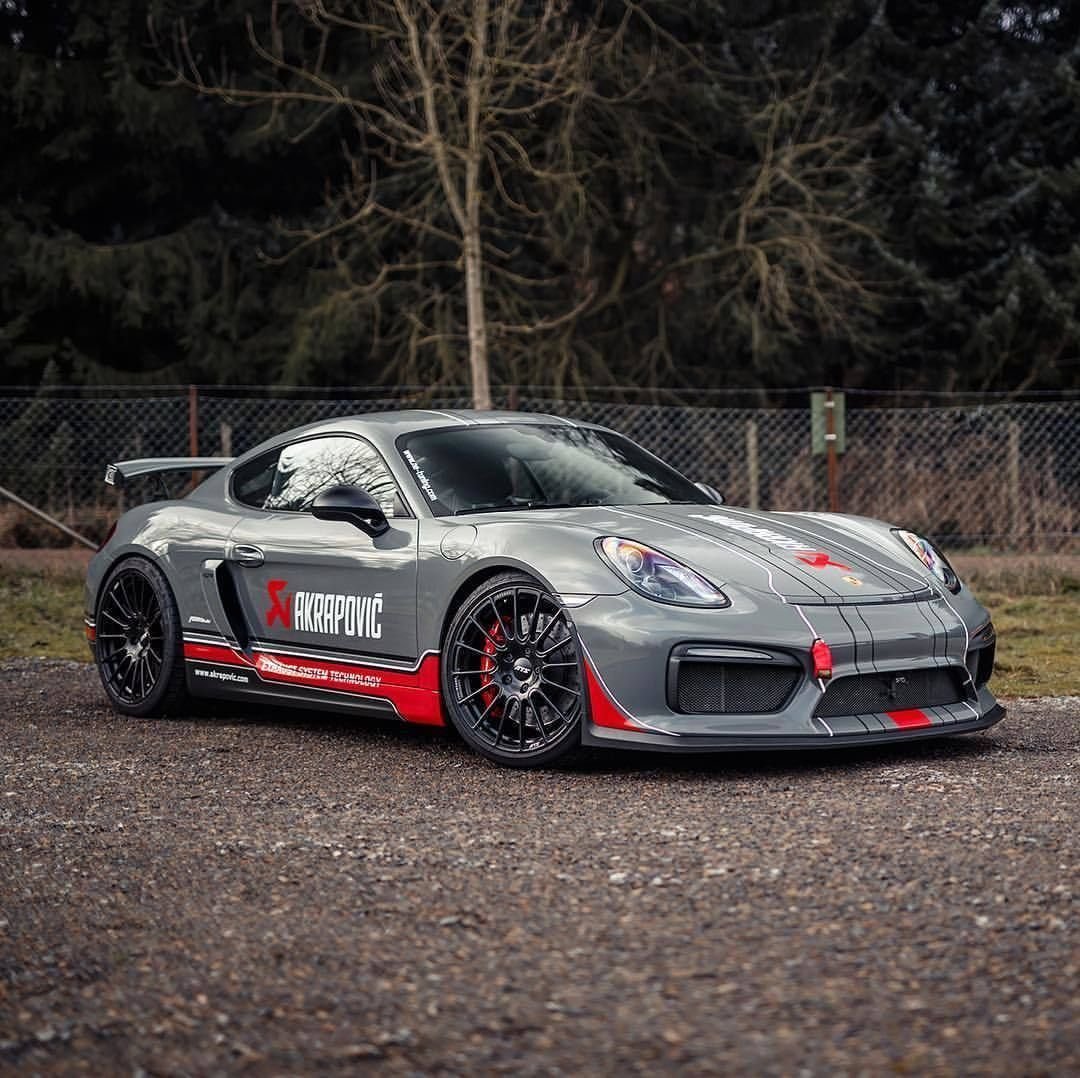 Порше 911 gt4
