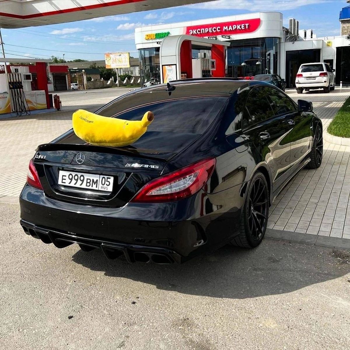 Черный банан машина