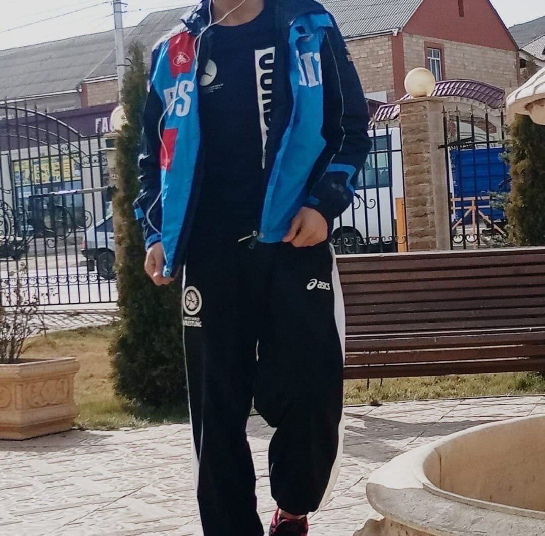 Спортивный костюм forward Абу бандит