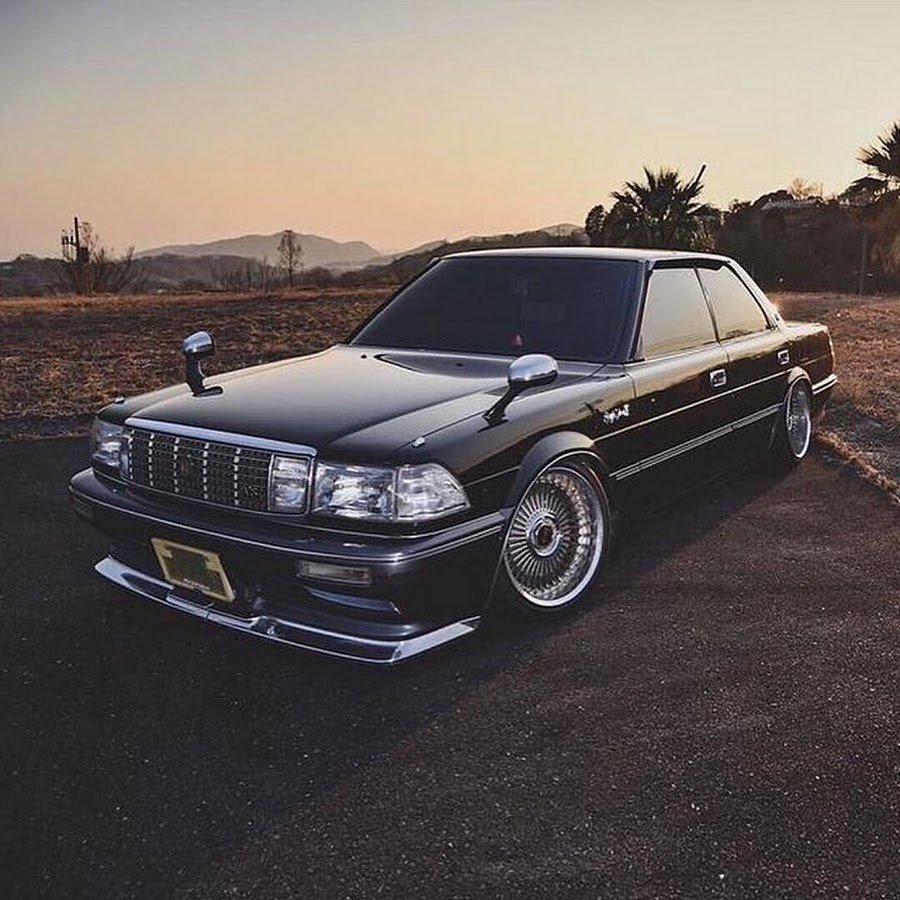 Toyota Crown 130