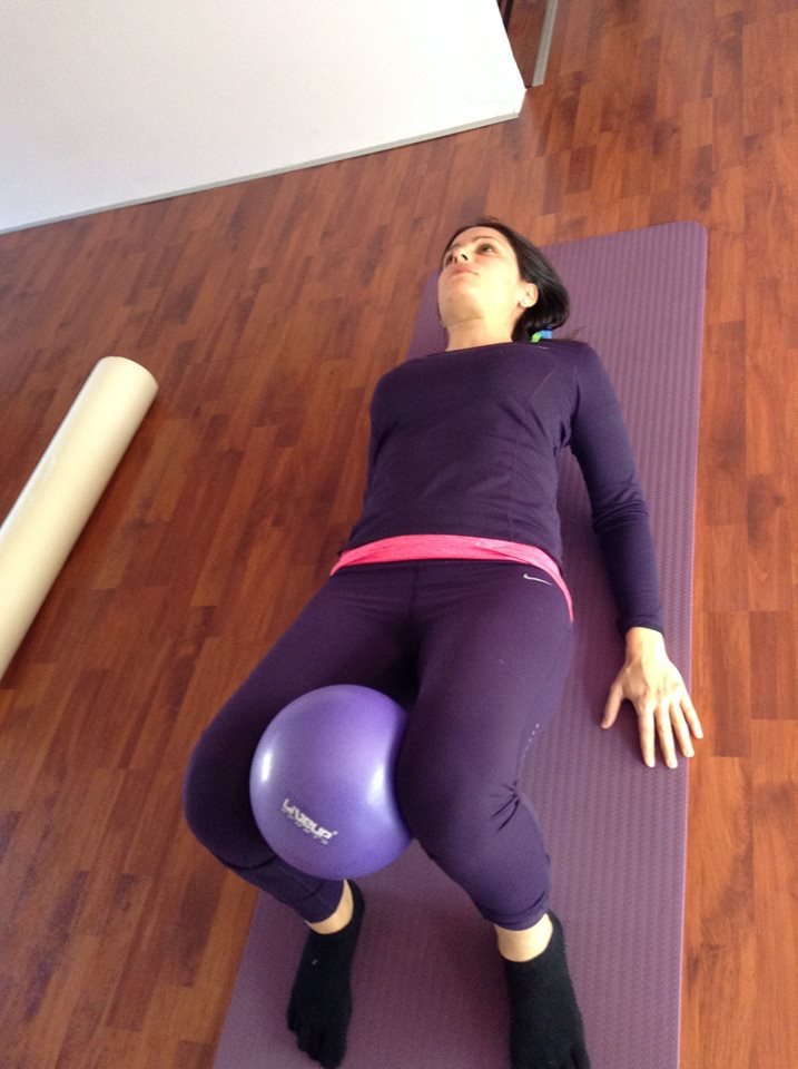 Пилатес с мячом маленьким