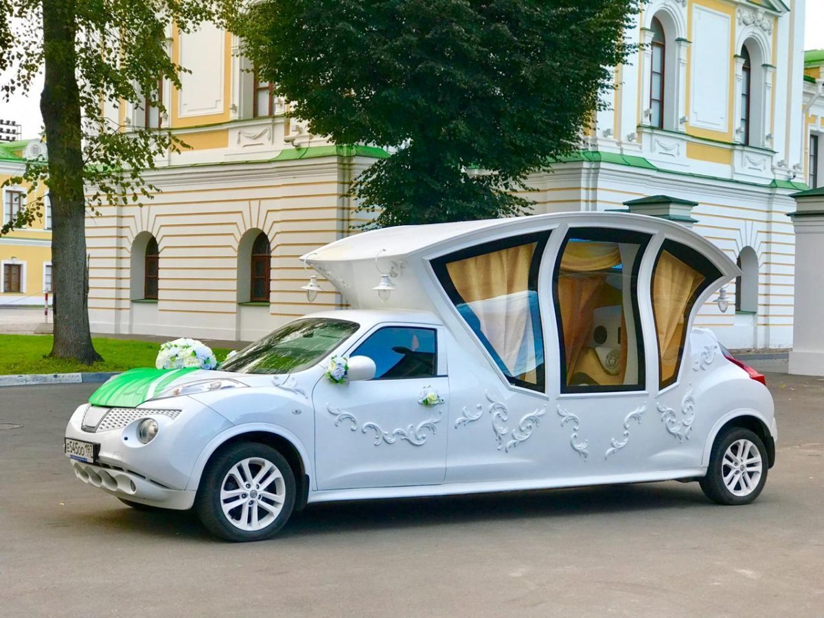 Лимузин Nissan Juke карета