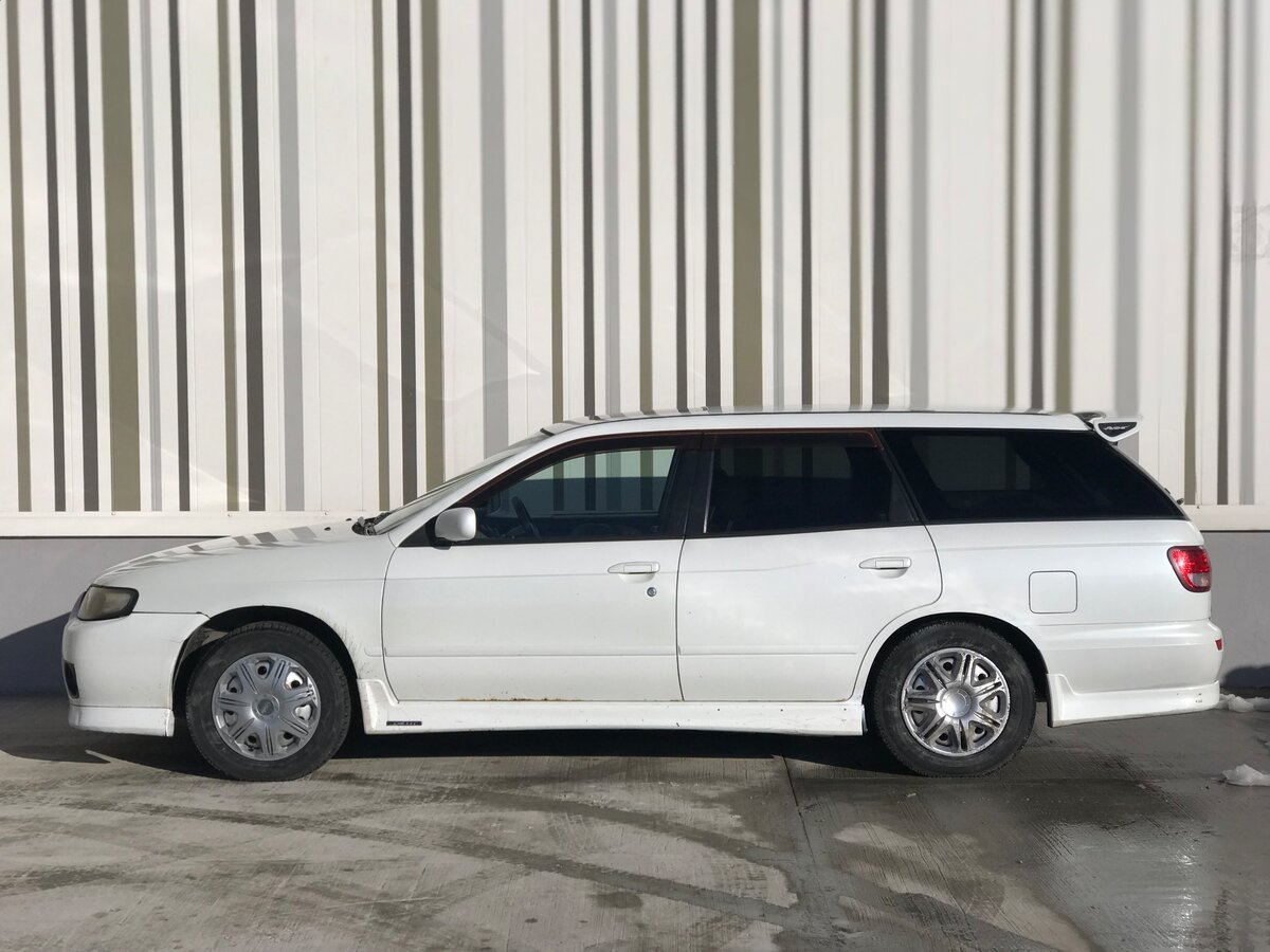 Nissan Avenir w11 белый