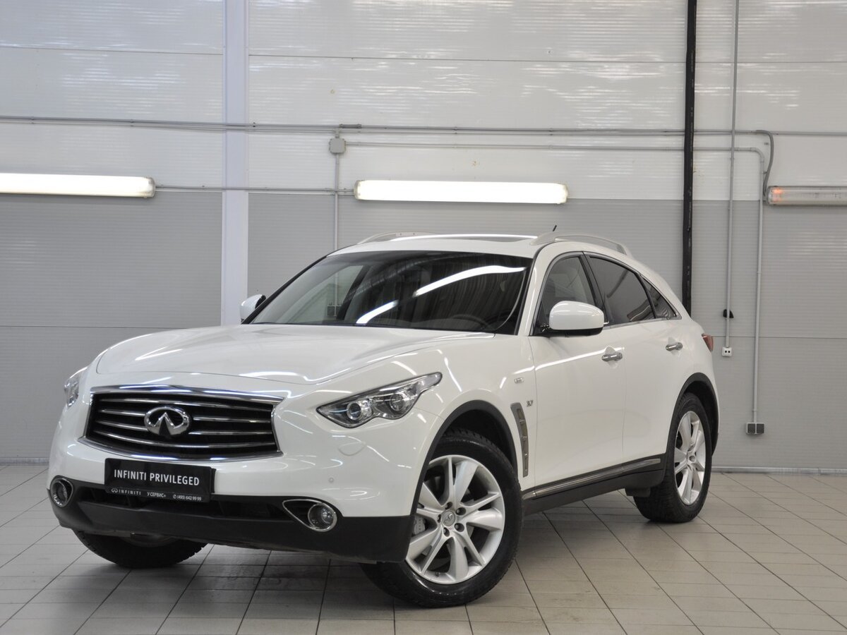 Белый финик qx70