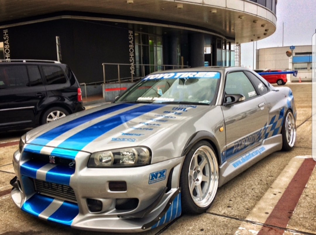 Nissan Skyline GTR r34 Форсаж