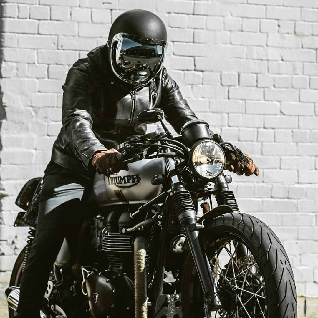 Мотоцикл Triumph Cafe Racer