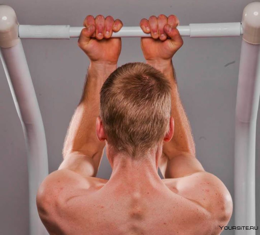 Подтягивания узким хватом