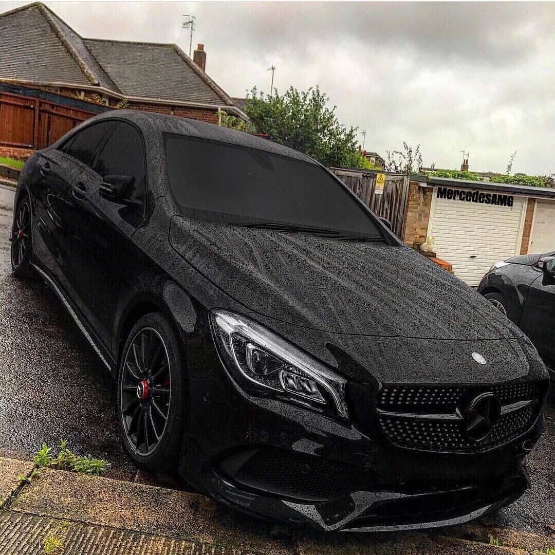 Мерседес CLA черный матовый