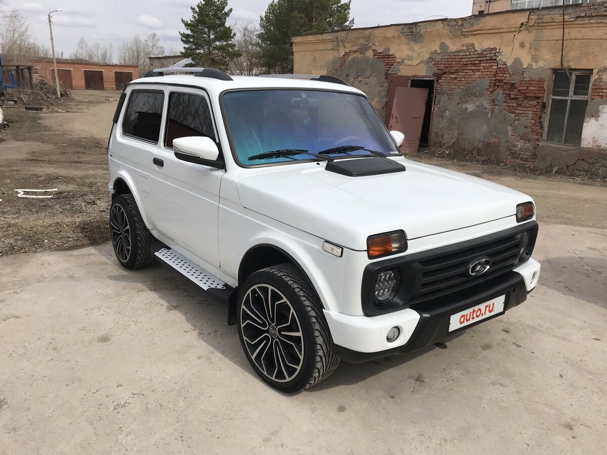 ВАЗ 2121 Раптор белый