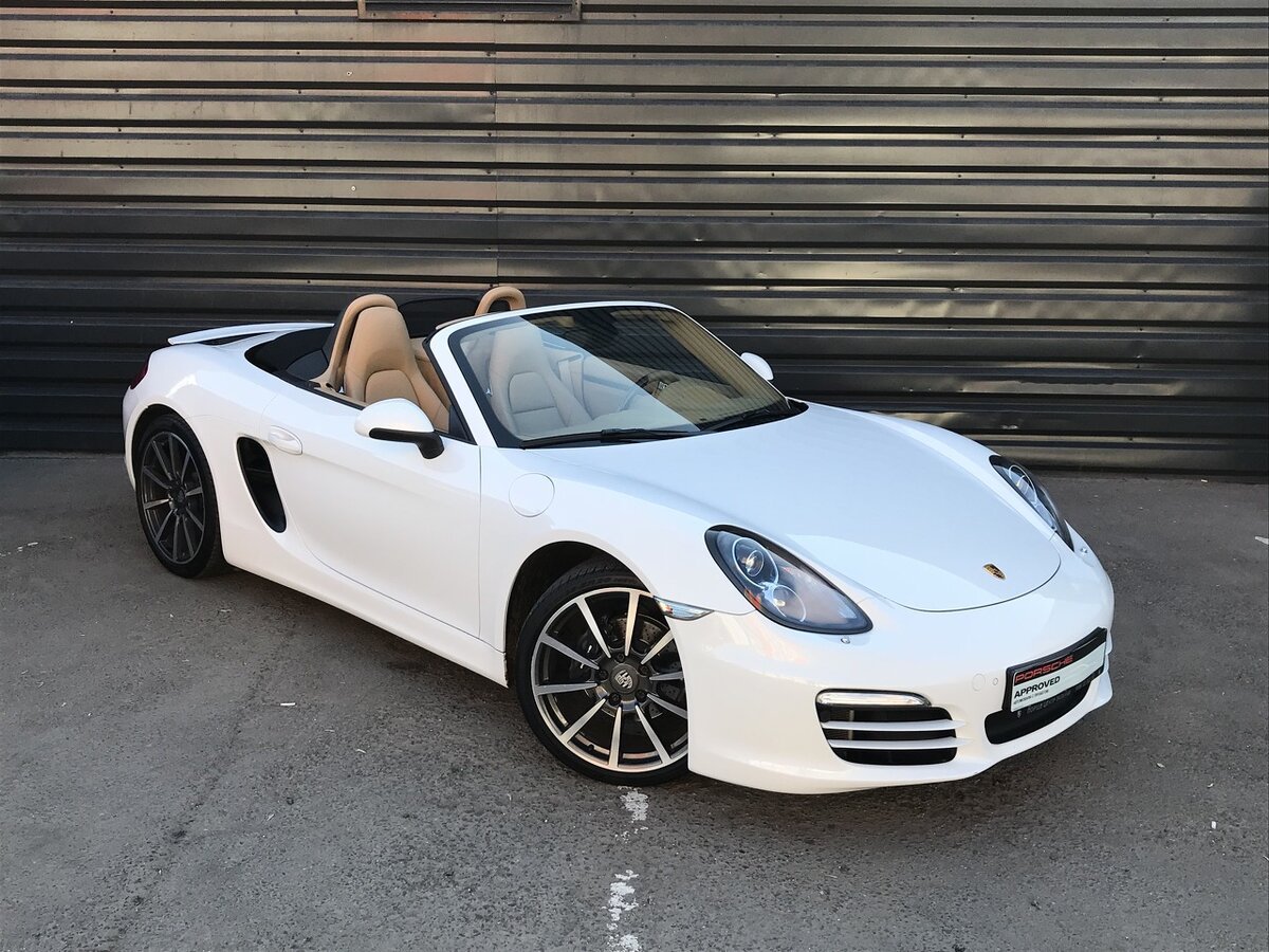 Porsche Boxster белый
