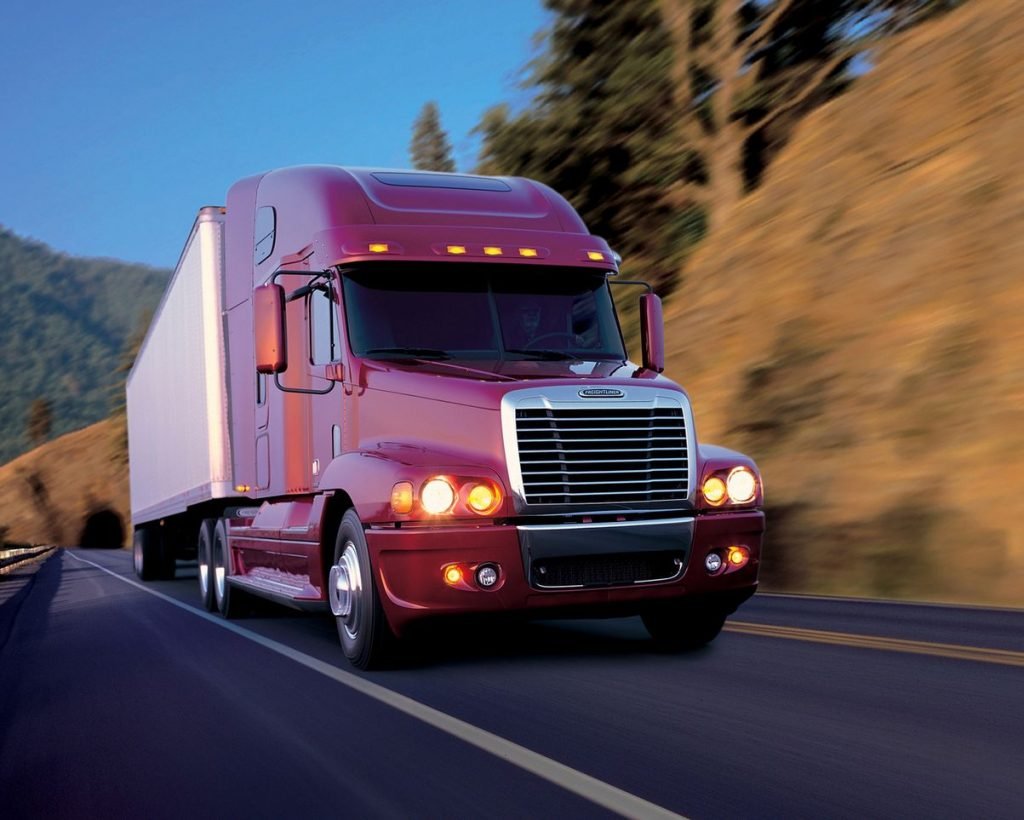 Американский грузовик freightliner