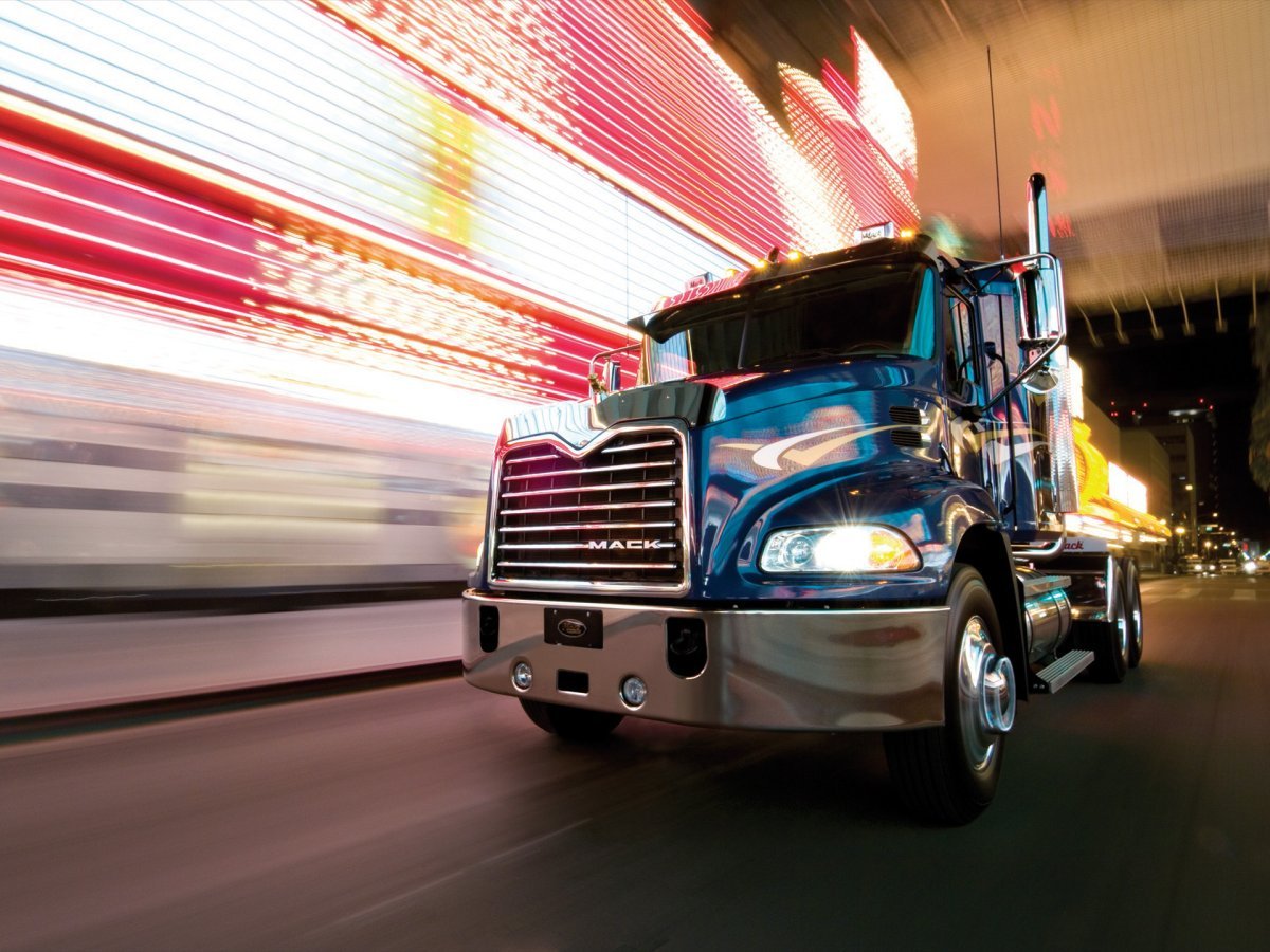 Mack Vision 6x4 2000 года