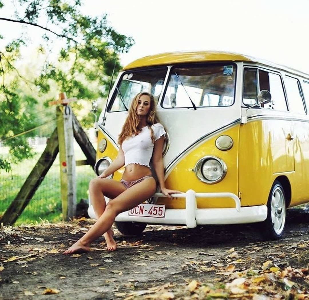 Volkswagen t1 girl
