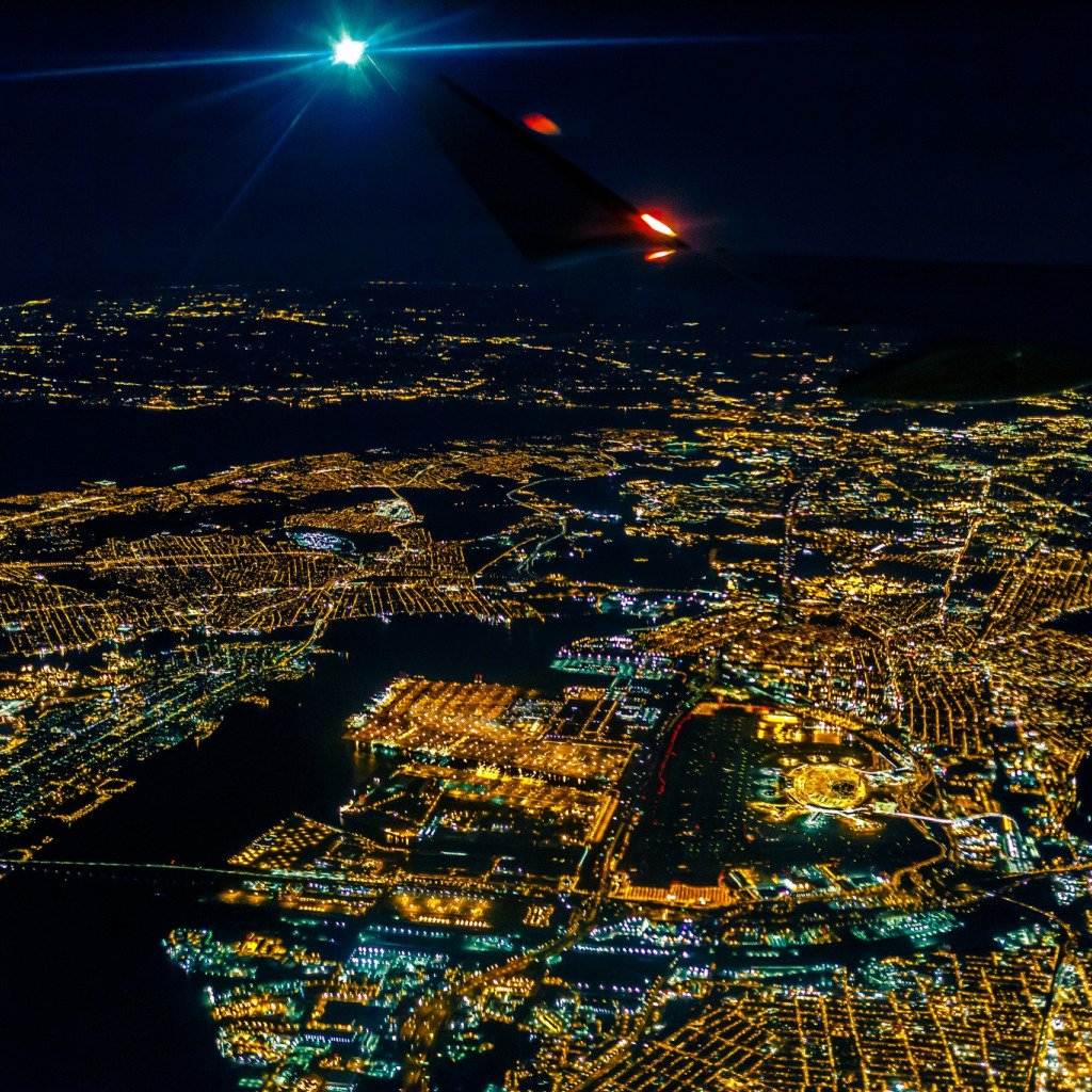 Ночной Дубай вид с самолета