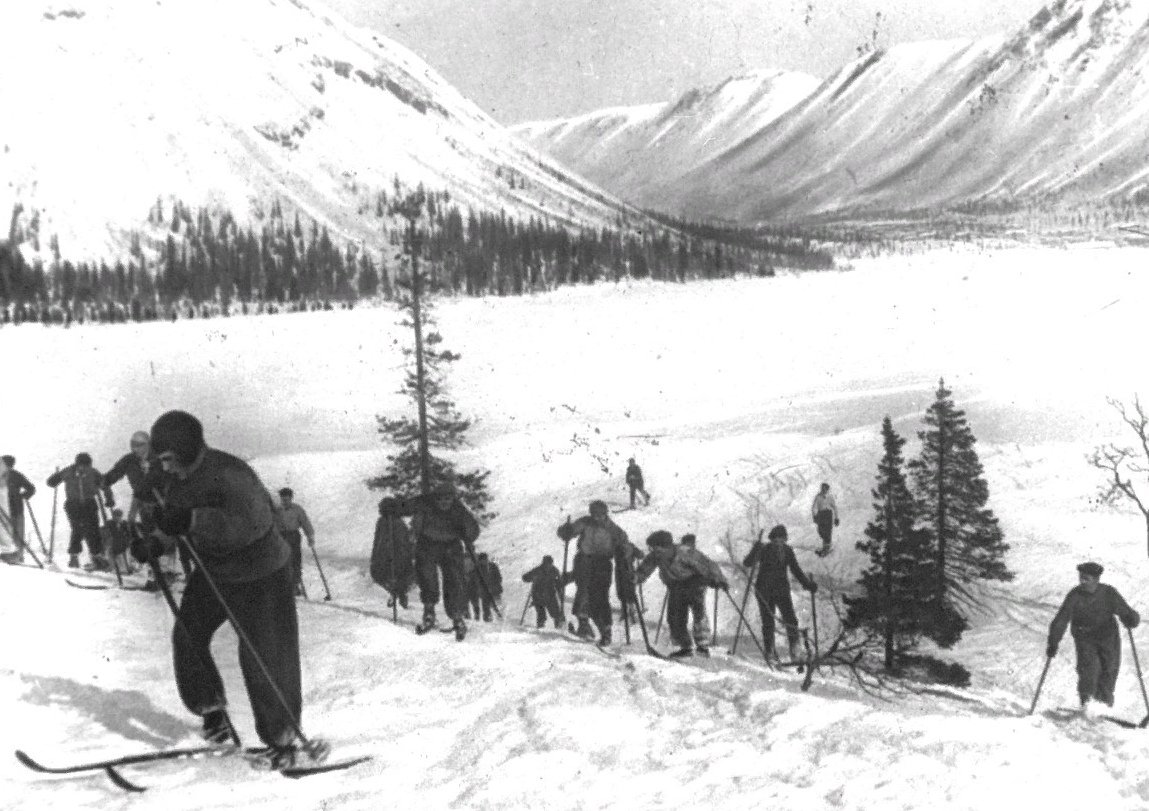 Горные лыжи в Кировске СССР