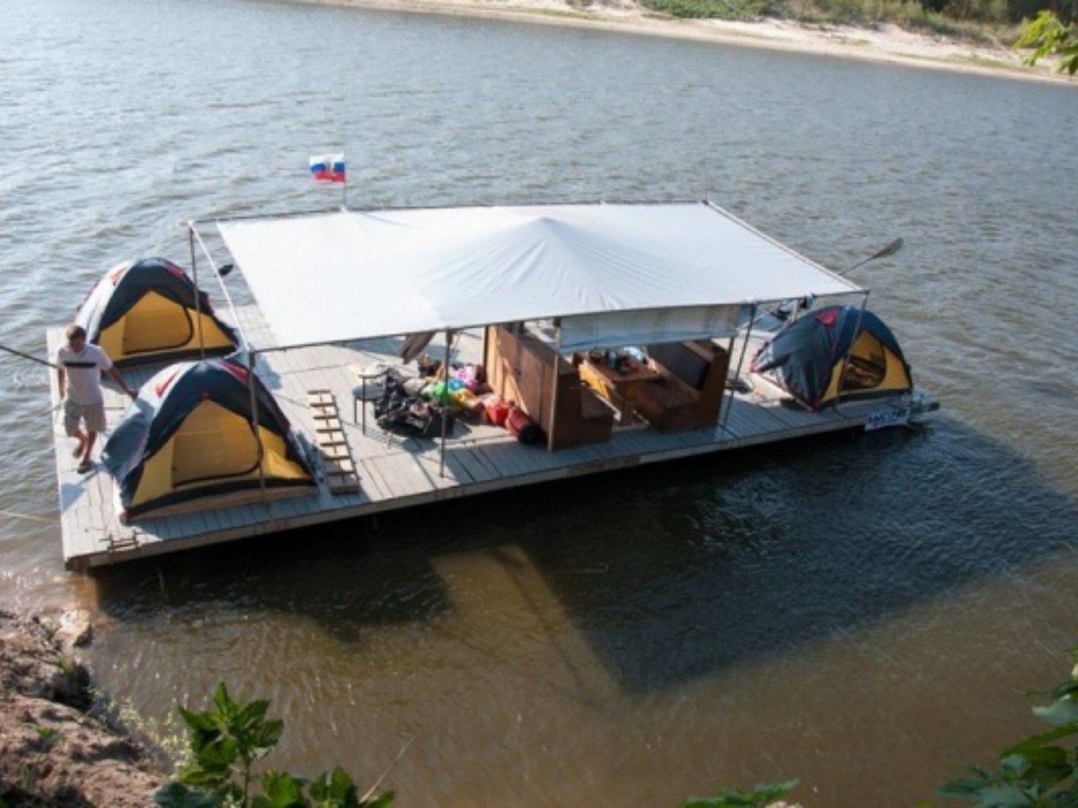 Катамаран с палаткой