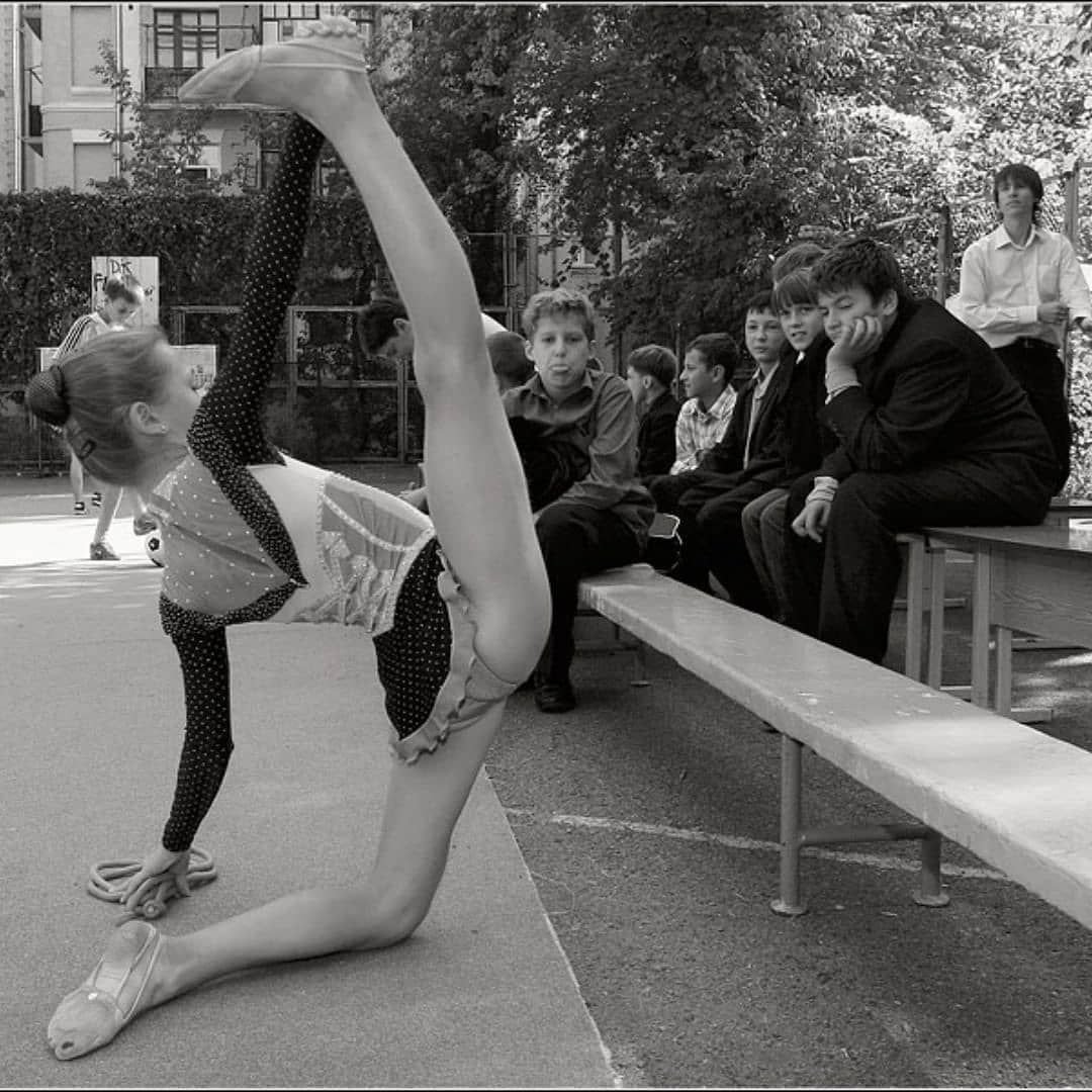 Советские школьницы на физкультуре