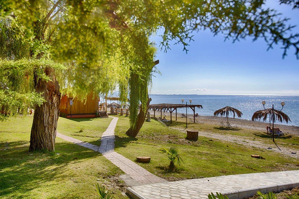 Курортный комплекс Камарит Абхазия новый Афон