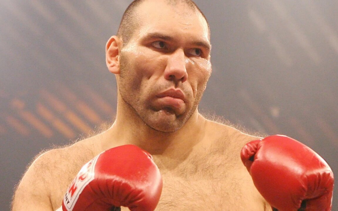 Николай Валуев боксер