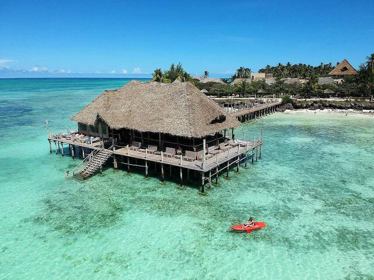 Reef and Beach Resort 3 Занзибар
